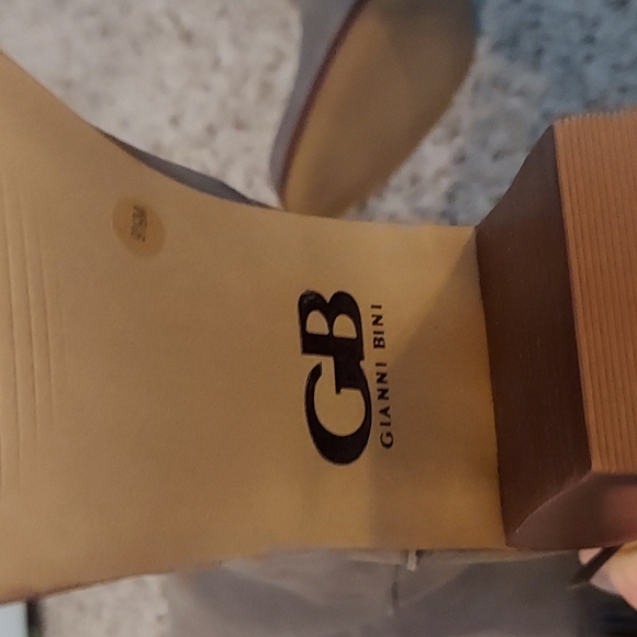 Gianni Bini boots - Picture 5 of 6